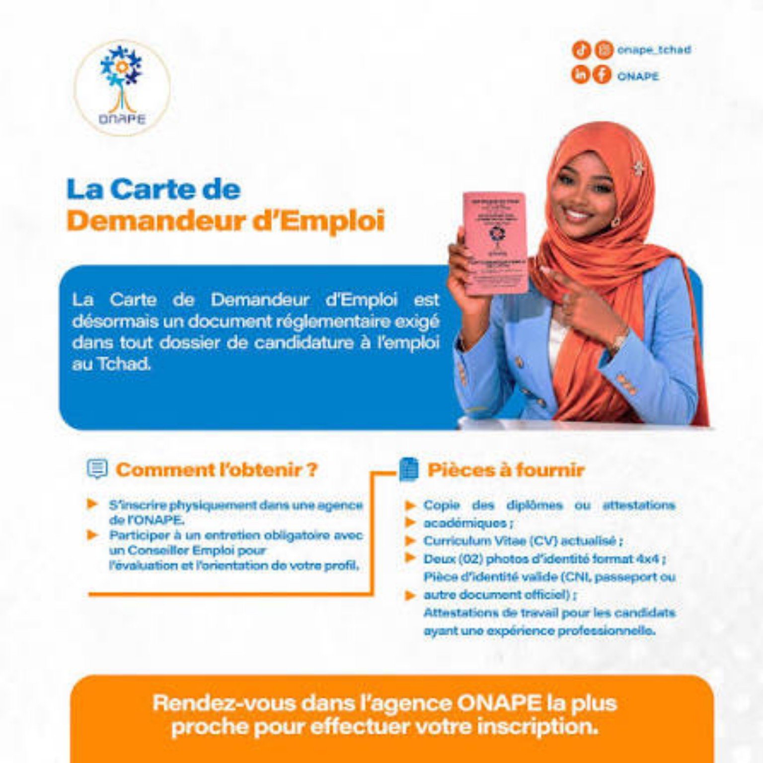 Support ONAPE présentant la carte de demandeur d’emploi